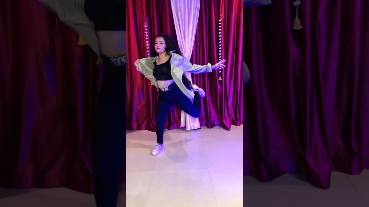 Chinta Ta Ta Chita Chita | Trending Bollywood Dance 🎶