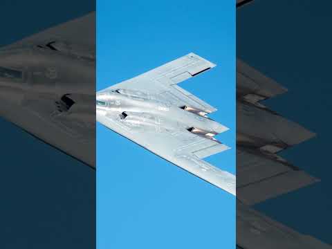 Amazing facts about B-2 bomber #facts #science #technology #military #history #fighterjet
