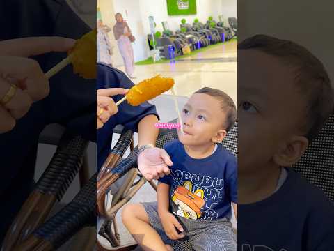 SI BOCIL MAKAN GAK PUTUS PUTUS #viralvideo #shorts