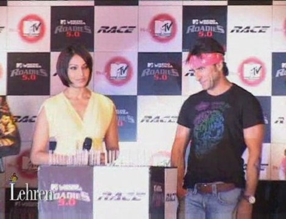 Saif Ali Khan & Bipasha Basu Spark Excitement for Upcoming Bollywood Blockbuster 🎬