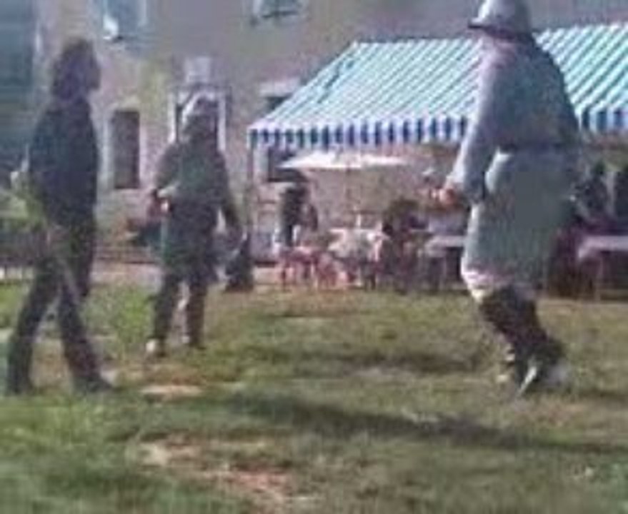 médiévale combat d'épée