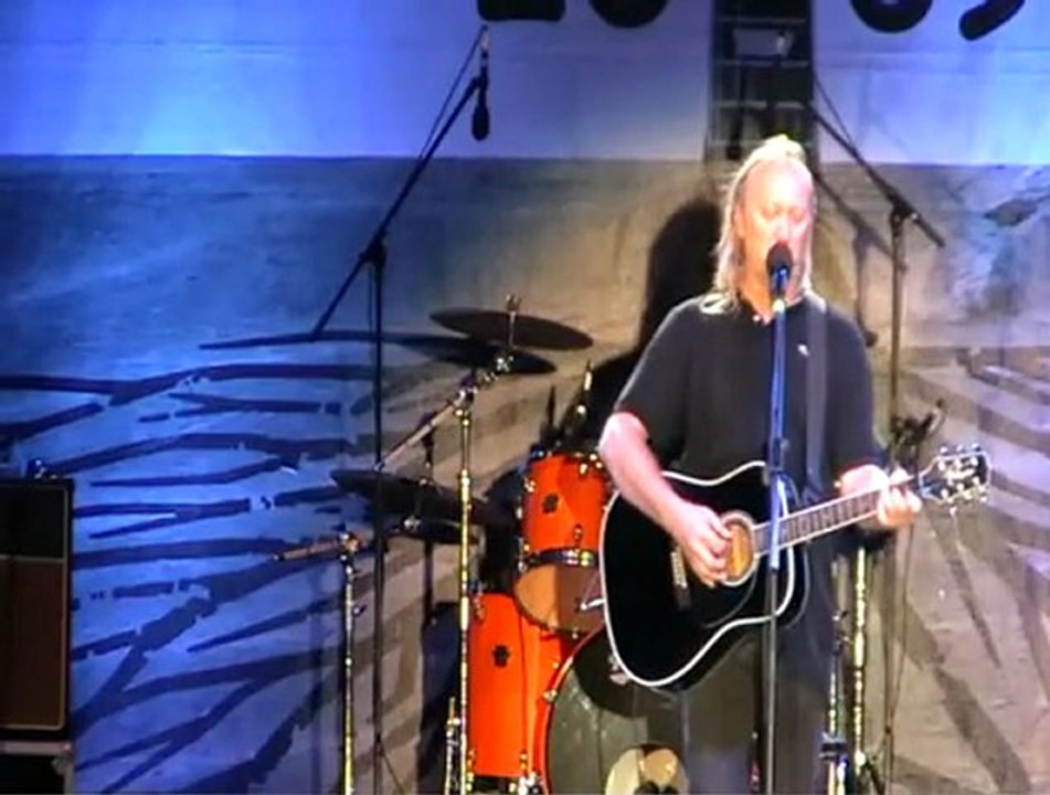 Stefan Hrusca Performs Folk Song at Folk You 2009 🎶