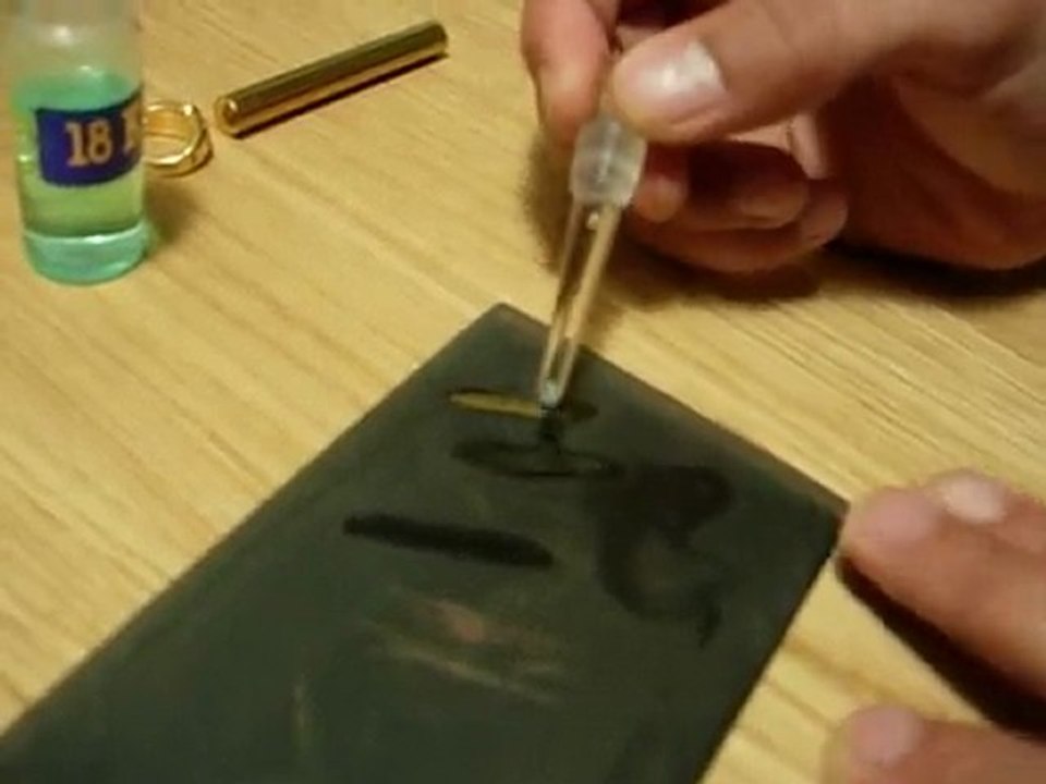 Achat d'or à Paris : Comment reconnaître l'or avec la pierre de touche