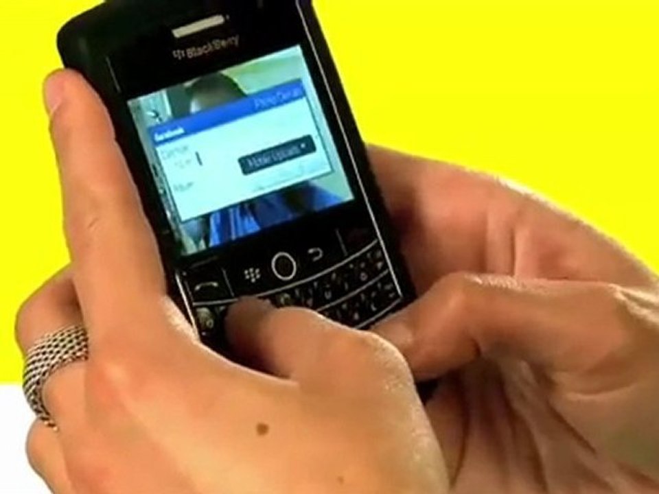 How to Upload a Photo to Facebook from Your Mobile Phone