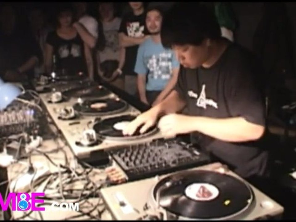 Kid Koala LiVE Turntable Musician