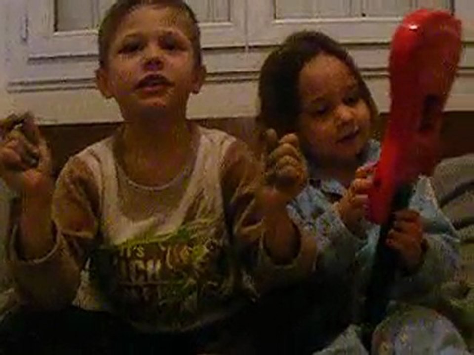 Emma et Anthony ... attention tube de l'été :D