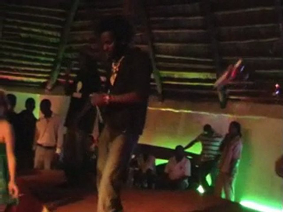 Mama Afrika Live in Afrika