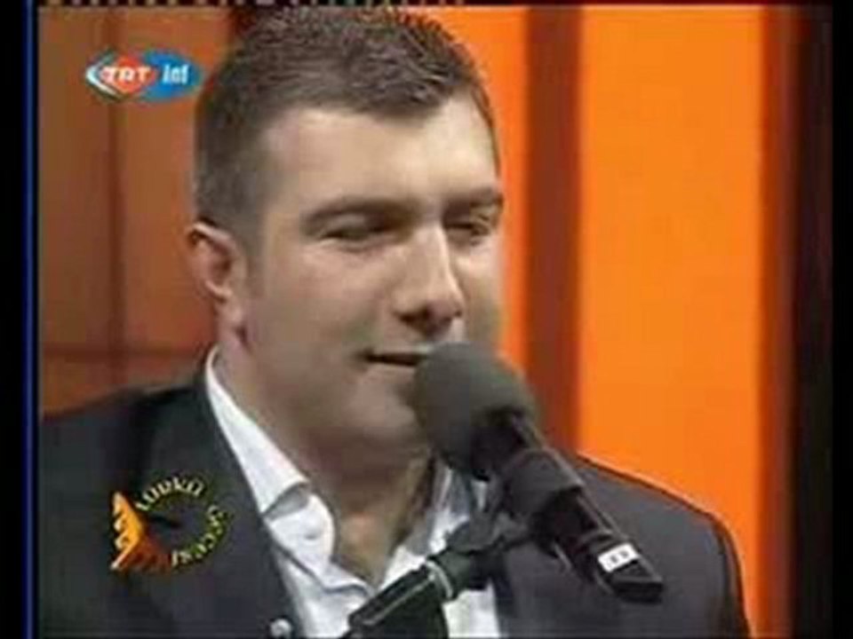 ÖZCAN TÜRE - YANARIM DA BEN ÖMRÜME YANARIM