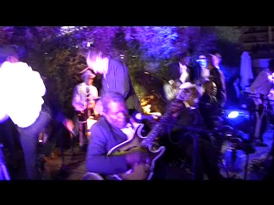 Reportage Exclusif BENDA BILILI à Cannes