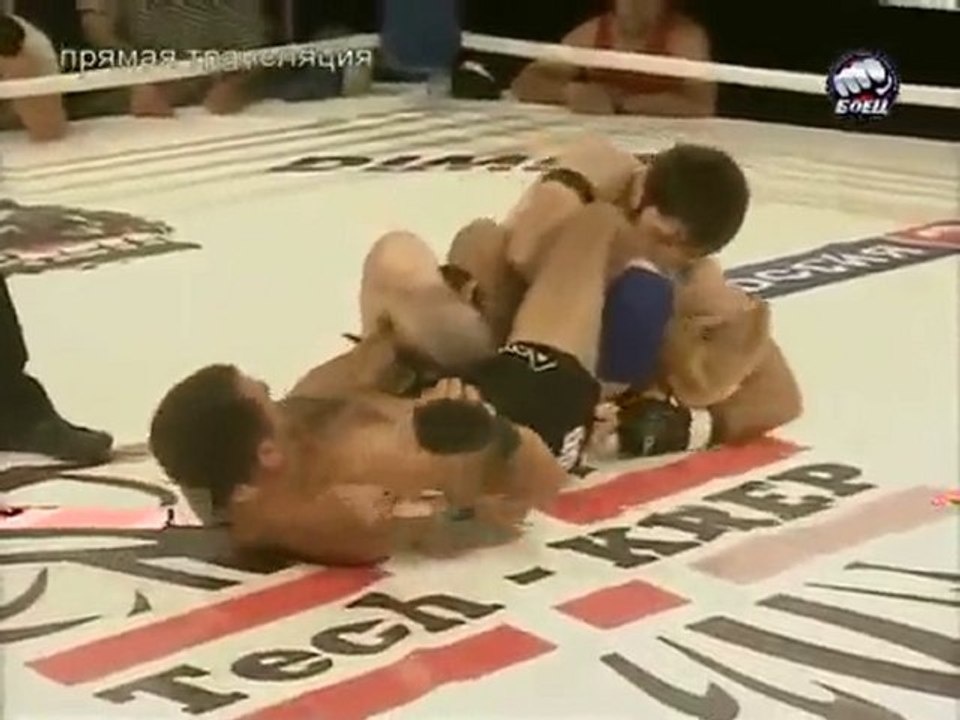 Юнус Евлоев vs. Мартирос Григорян_cfc.kz