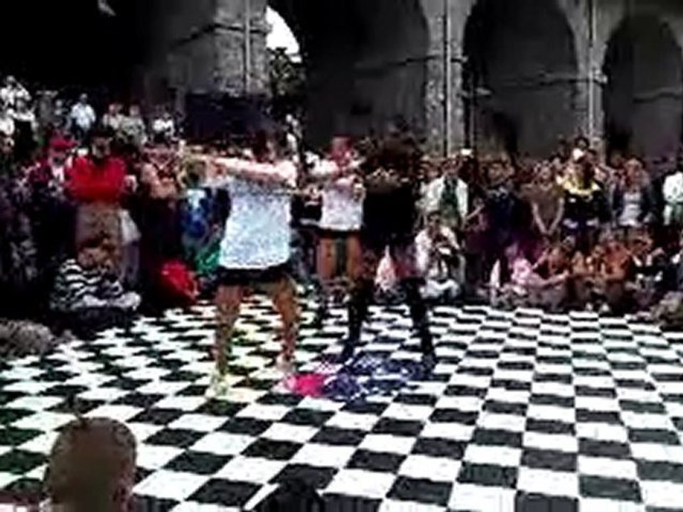 VID 00001-20100814-1447