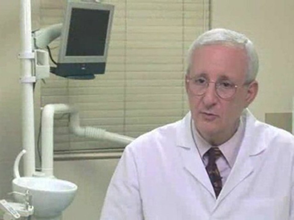 Gum Disease, Diagnosis And Treatment : What are "soft tissue grafts" for periodontitis?