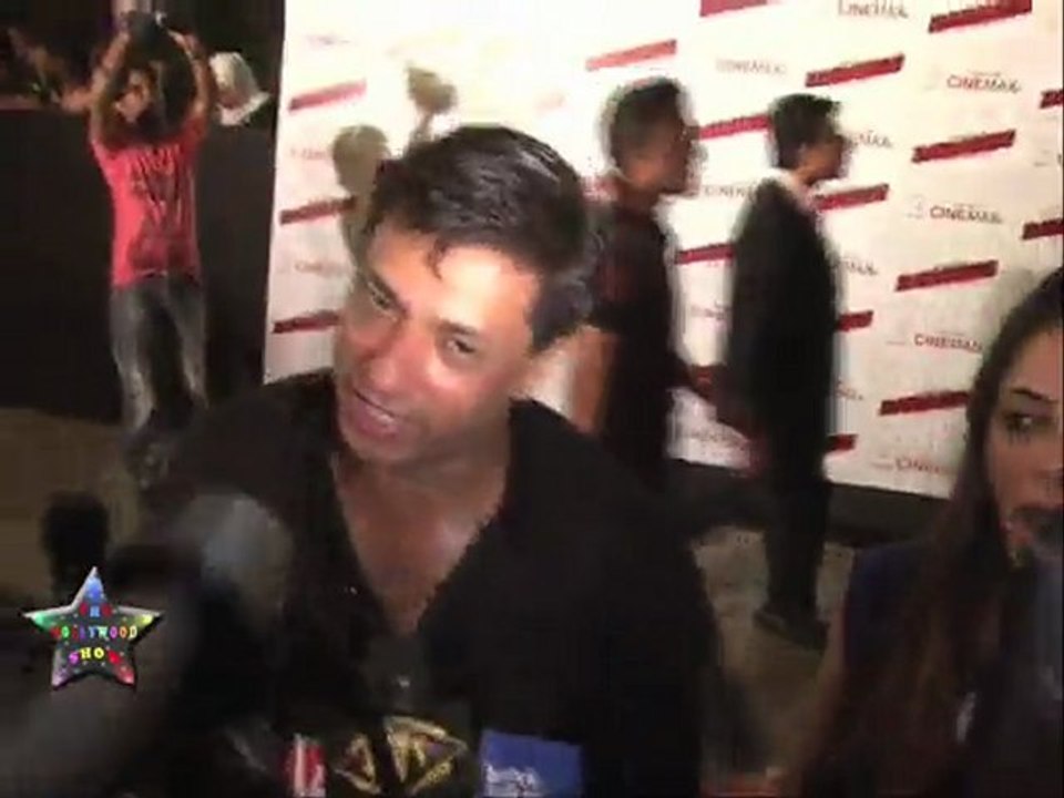 Juhi Chawla at Dabangg Premier