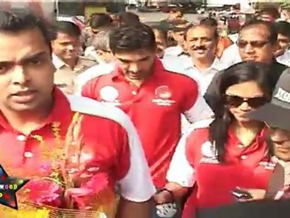 John Abraham Launches South Mumbai Junior Soccer Challenge 2010 ⚽