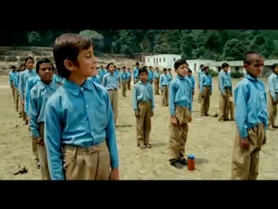 Daayen Ya Baayen - Bollywood Movie Review - Deepak Dobriyal & Manav Kaul