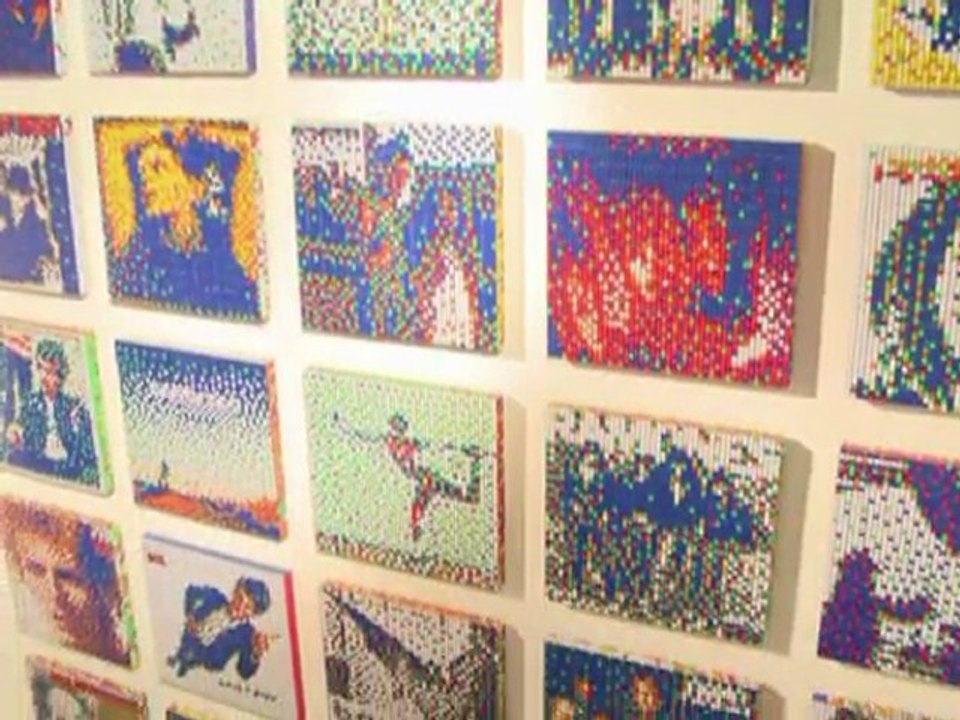 Arabic-Web-French street artist invades Paris