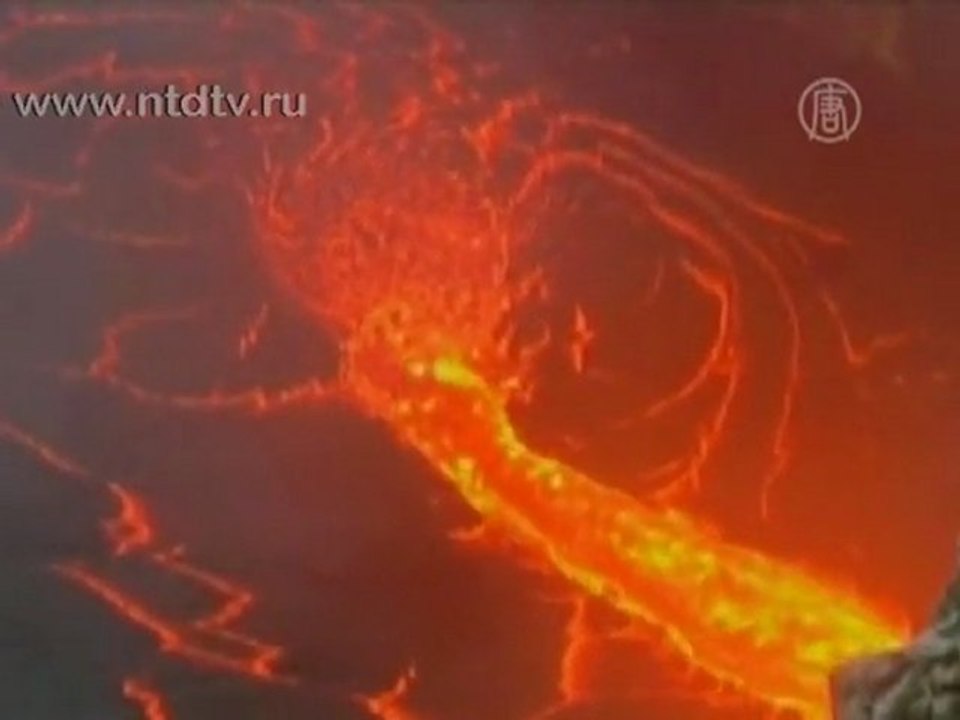 Гавайский вулкан Килауэа извергает потоки лавы