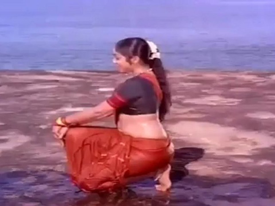 Maduvulladu Video Song - Devi Parasakthi