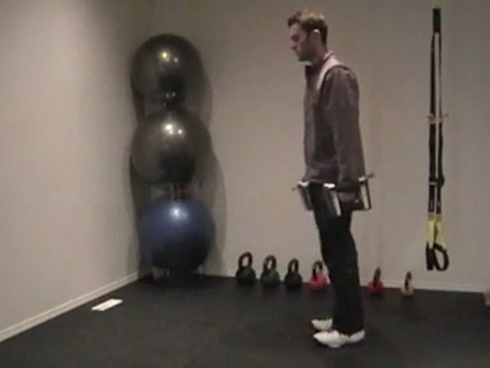 Dumbbell Alternating Lunge