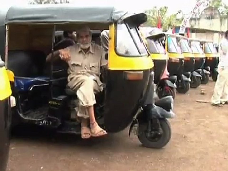 Mumbai Auto Rickshaw Drivers Demand Fare Hike