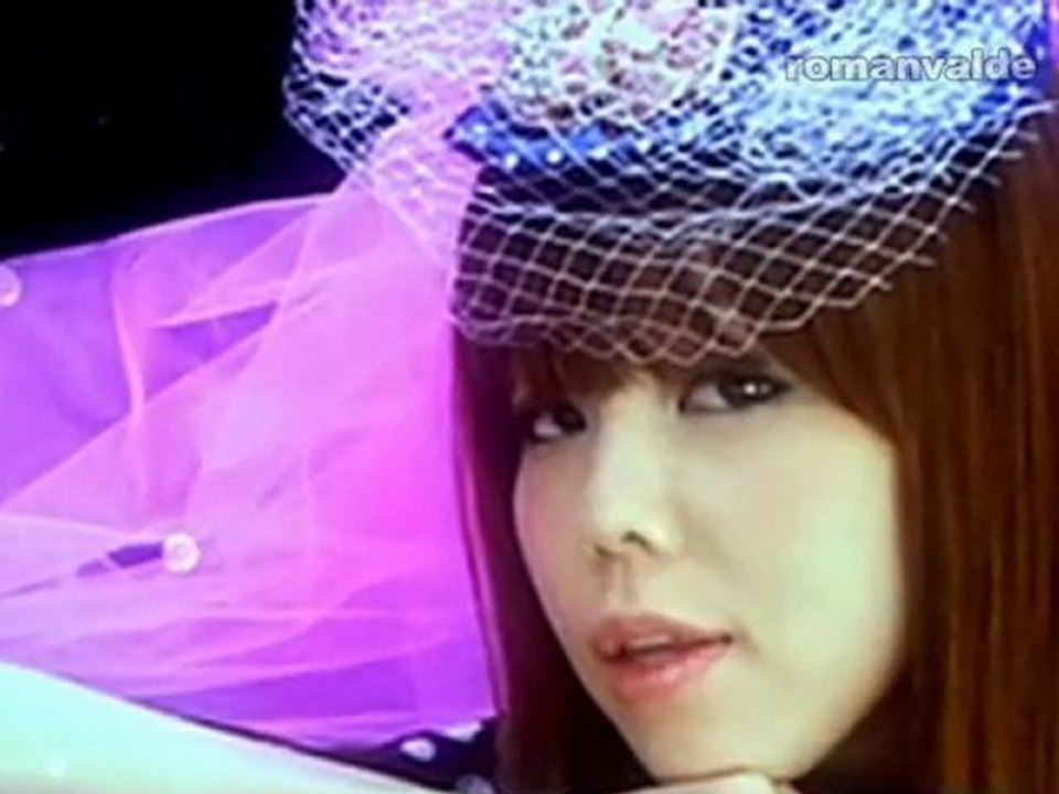 Meg: Cantante, compositora y diseñadora de moda japonesa nacida en Hiroshima