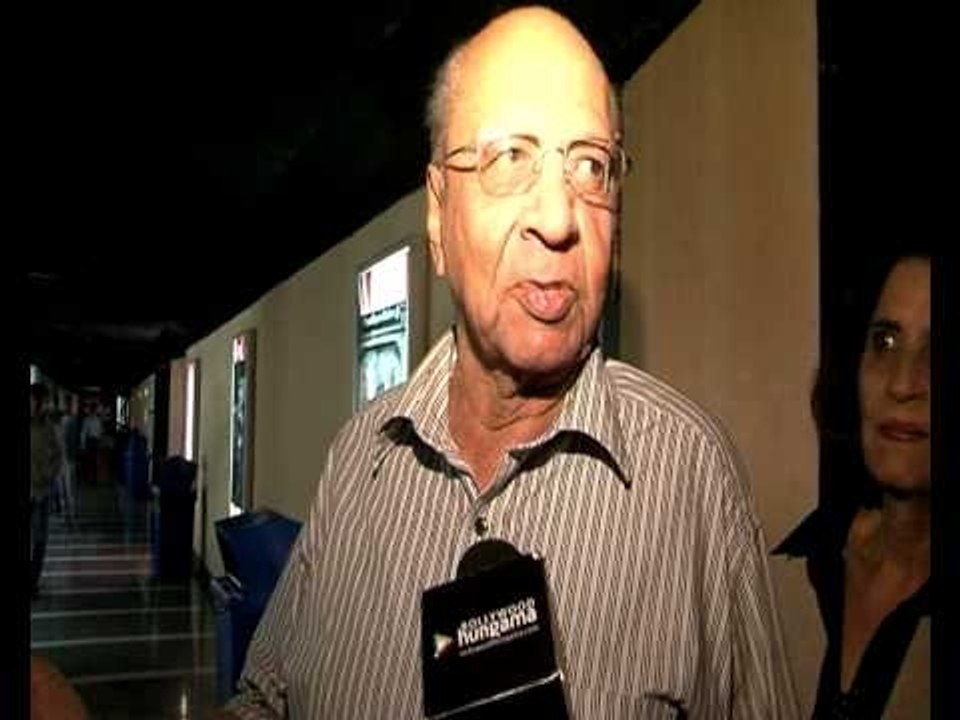 First Day First Show - Murder 2 - Public Opinion Movie Review