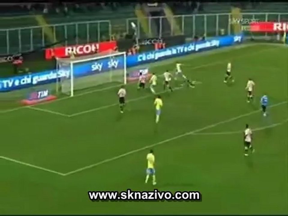 Gol Hamsika proti Palermu