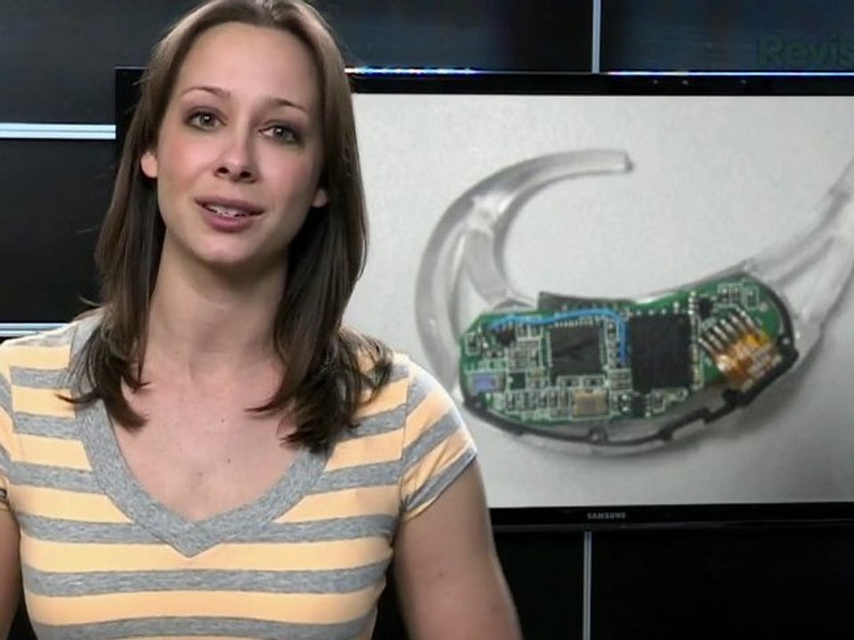 NYPD Scans You Through Clothes! - GeekBeat.TV