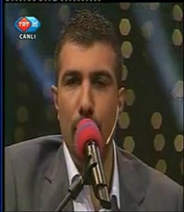 Özcan TÜRE   " GÖNÜL ÇALAMAZSAN AŞKIN SAZINI "