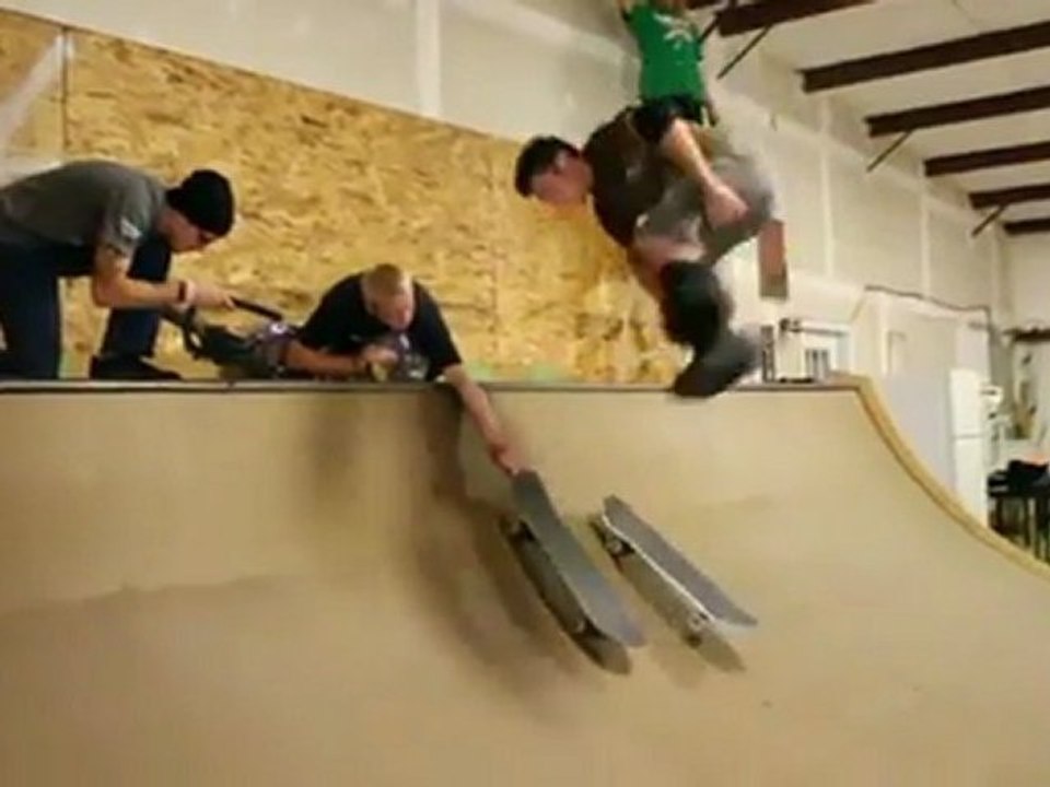 Skateboard Side Flip