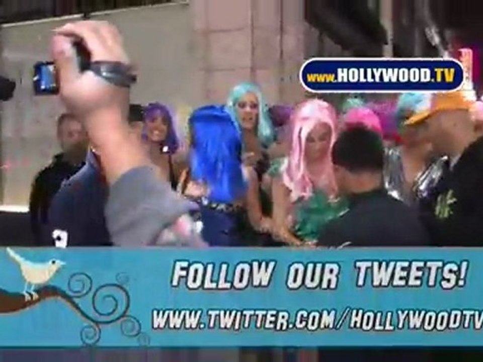 Jayde Nicole And Friends On Hollywood Blvd