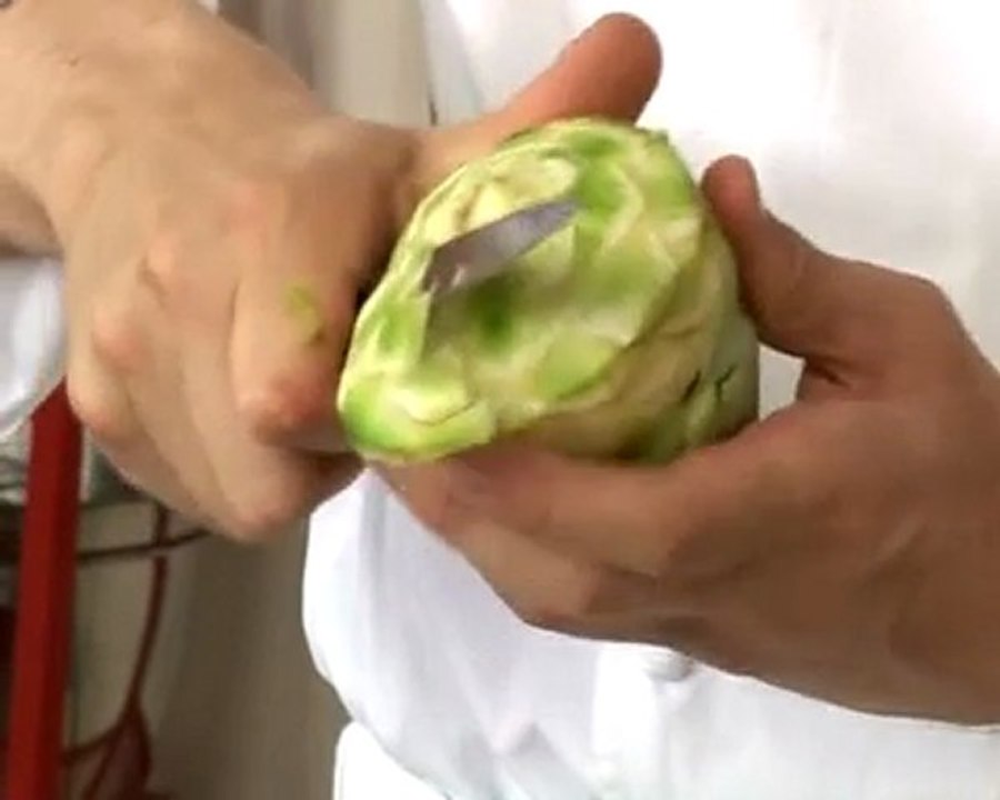 Technique de cuisine : Tourner un artichaut