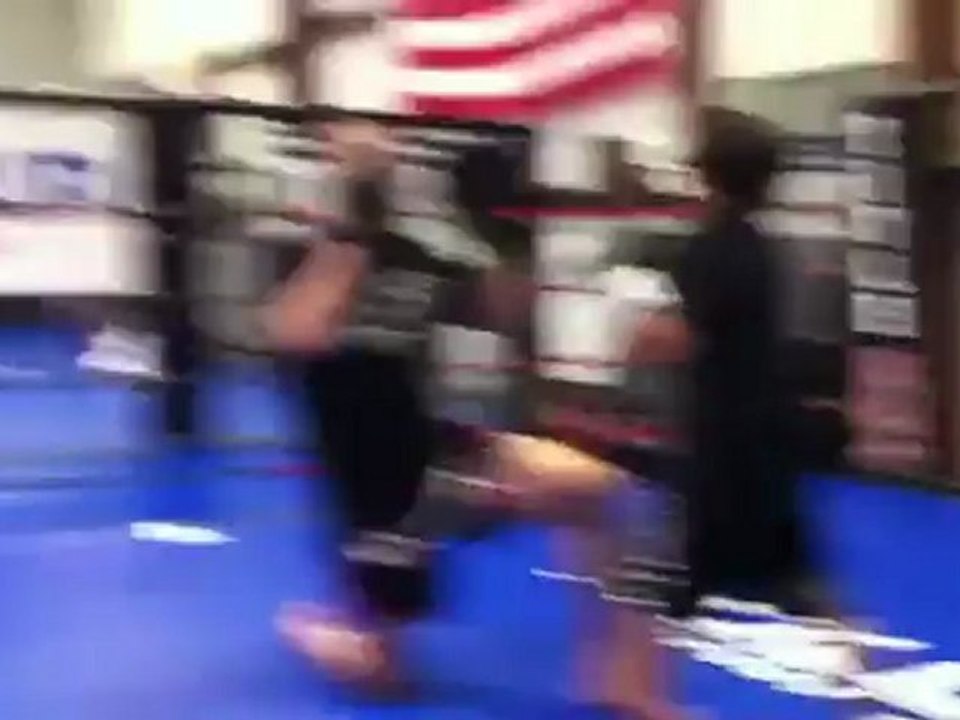 Kids Muay Thai - YouTube