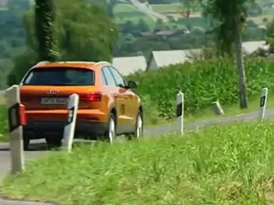 Audi Q3: Sporty Compact SUV 🚗