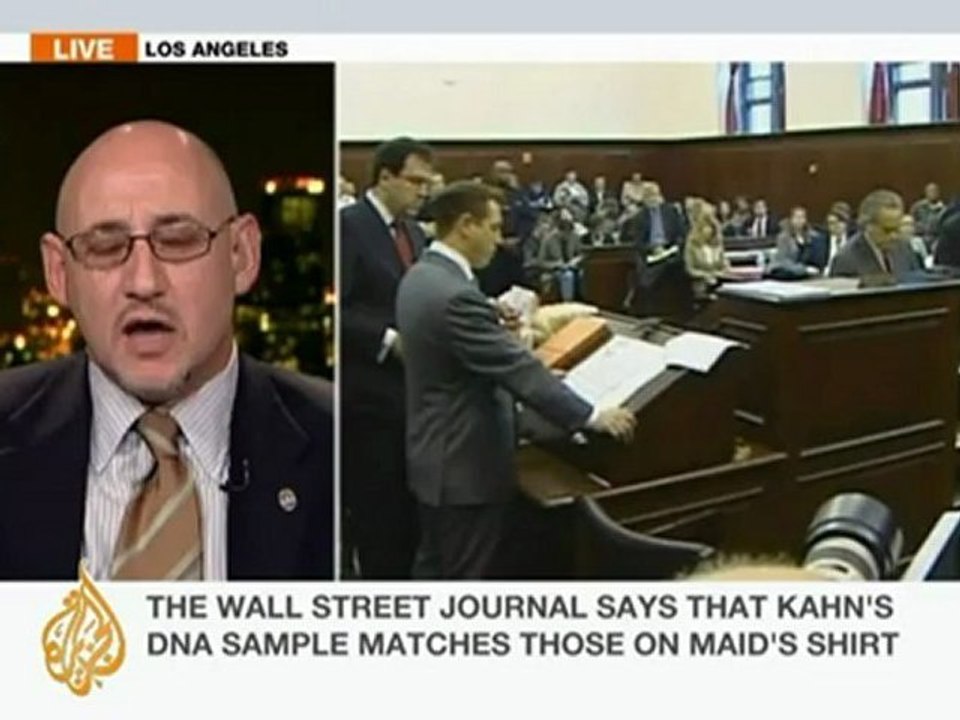 Strauss-Kahn's DNA 'found on maid's clothes'