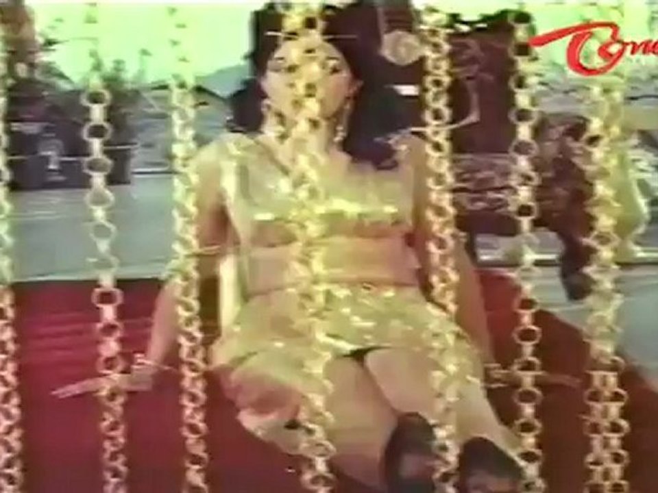 Vajrayudham Songs - Aa Bugga Meeda - Sridevi - Krishna