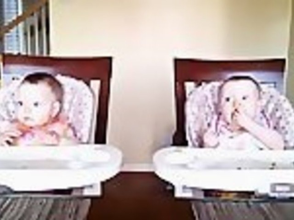 Adorable Twins Dancing to Guitar Music