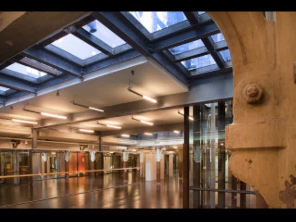 Le Klay : Club de sport chic dans une ancienne imprimerie 🏢