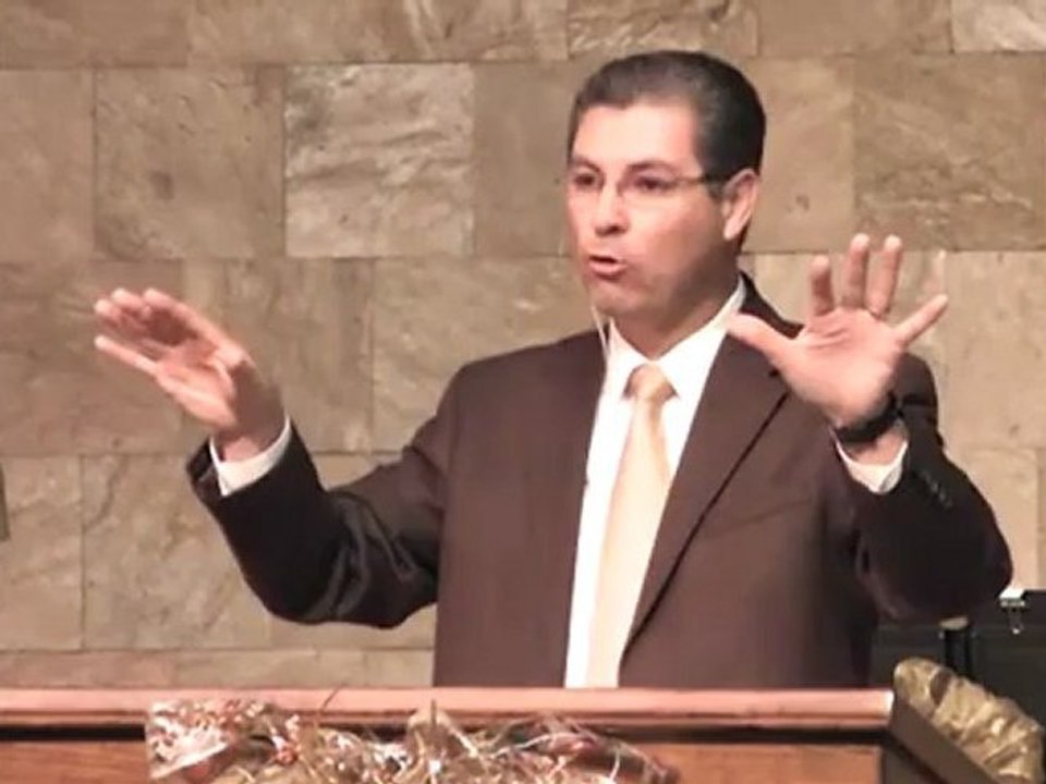 "Yo estaré contigo" dice el Señor - Pastor Hellman Avila