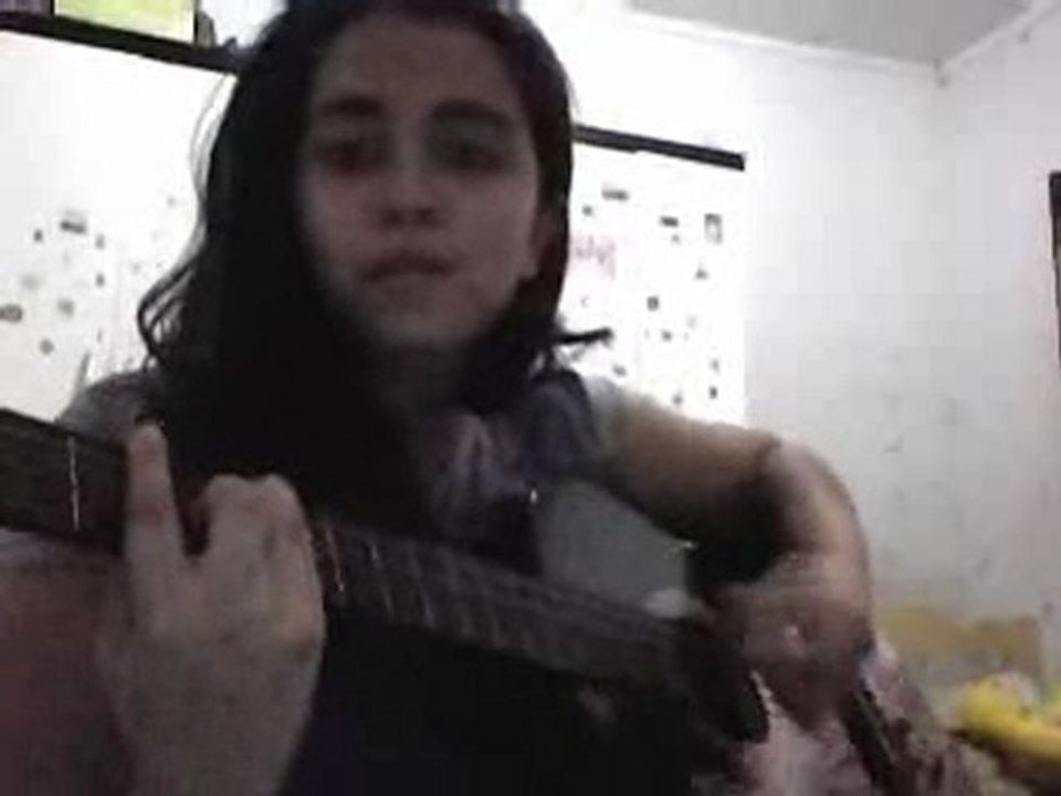 Aprendendo a tocar violão
