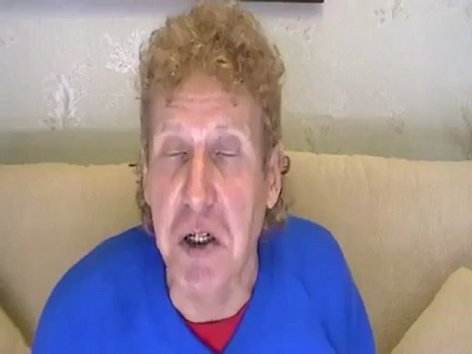 Давай поженимся.