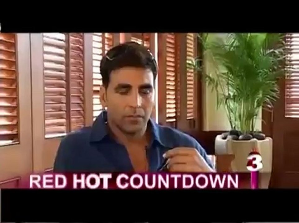 Akshay Kumar the action hero of 90s Bollywood.mp4