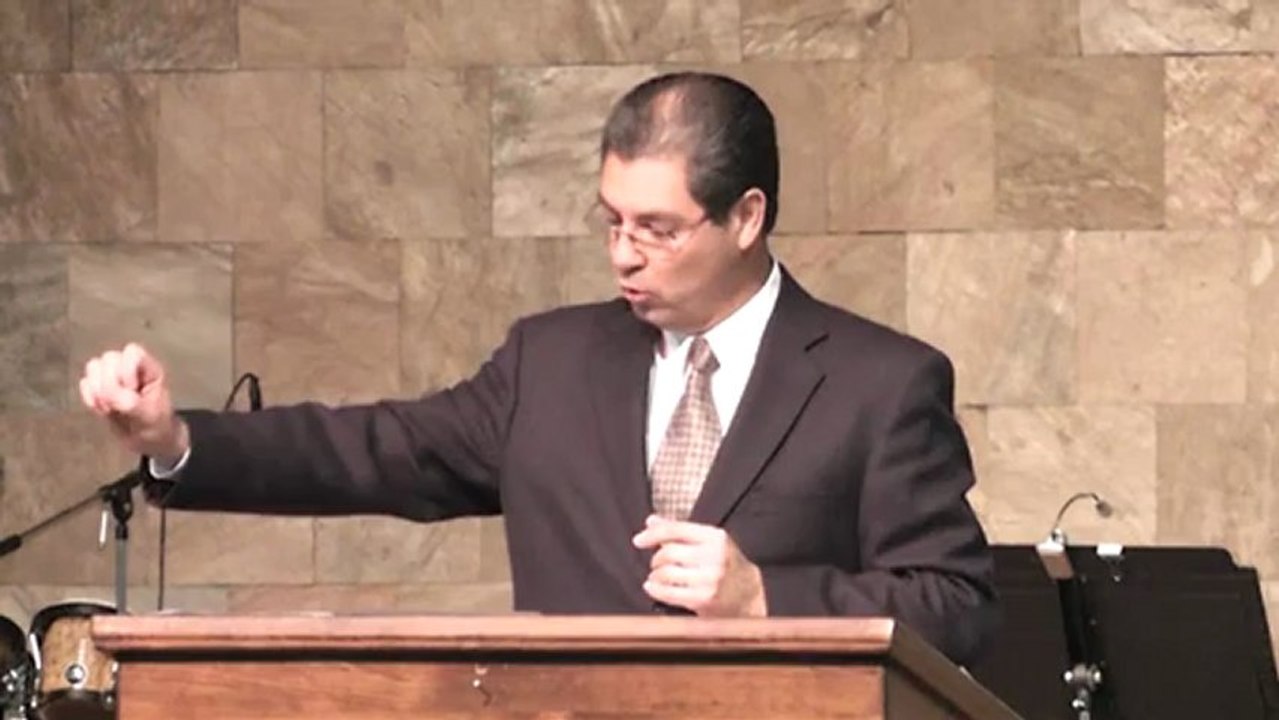 Aprendiendo a conducirte en la casa de Dios - Pastor Hellman Avila