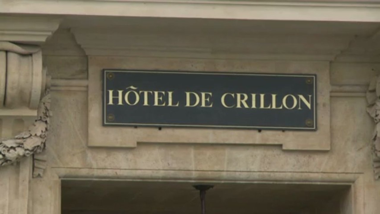 Paris's Crillon Hotel auctions iconic furnishings