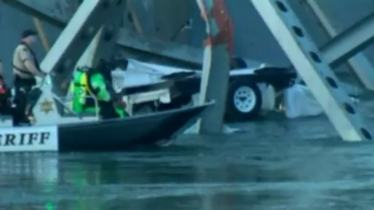 Bridge collapse in Washington state
