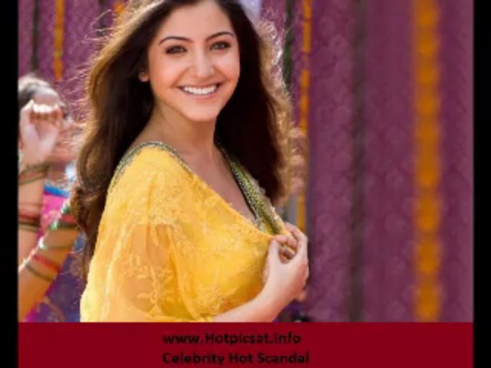 Hot Anushka Sharma Scandal