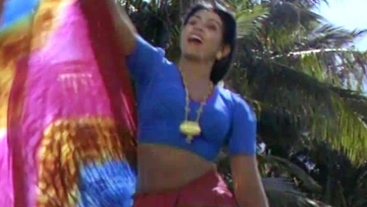 Rowdisam Nasinchali Movie Songs - Jummandi Muddu - Rajasekhar, Jeevita