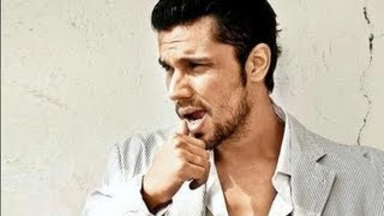 Girls Are Drawback Of My Life - Randeep Hooda