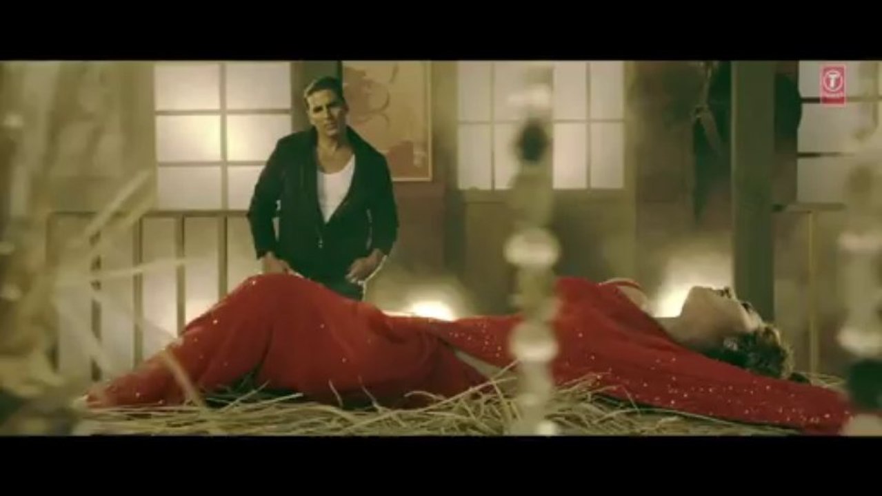 Har Kisi Ko Nahi Milta Yahan Pyaar Zindagi Mein Boss Video Song