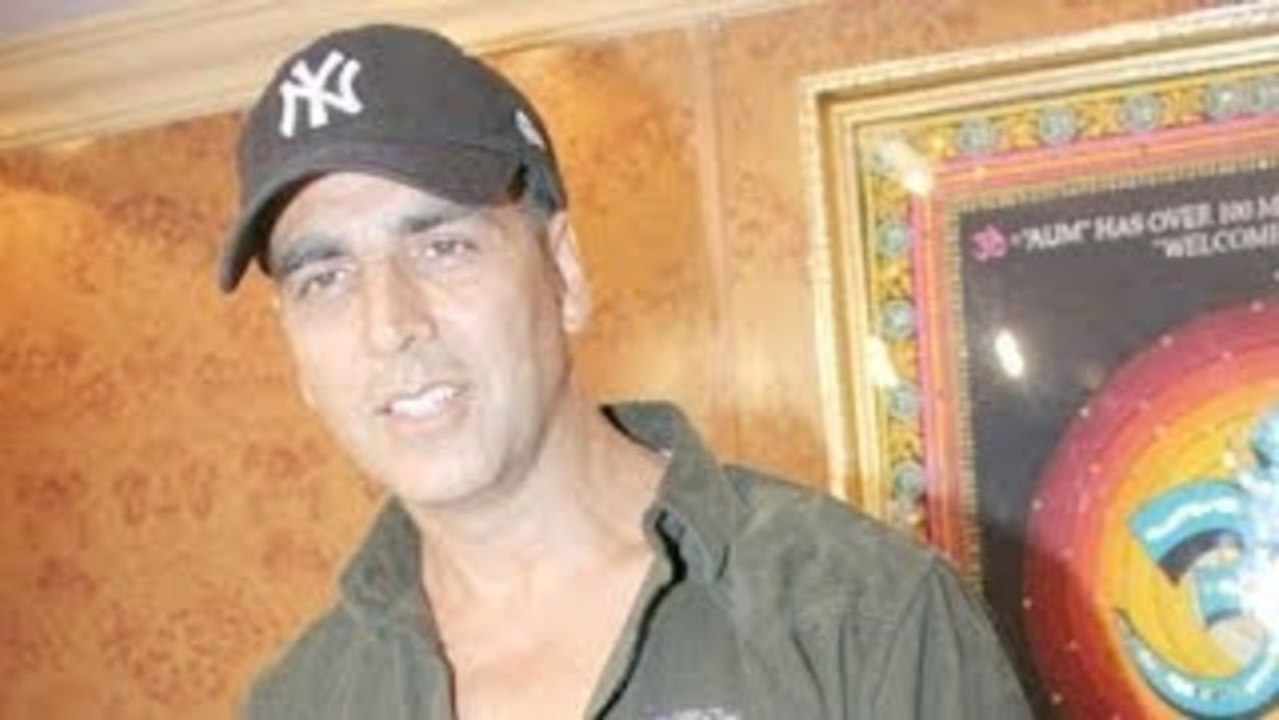 Movies Releasing On Festivals Crosses 100 Crores Mark - Akshay Kumar